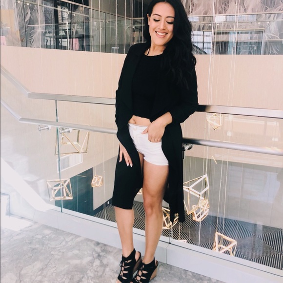 Meet your Posher, Jeanette - Picture 1 of 1